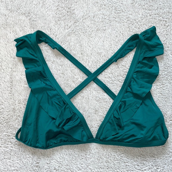 Shade & Shore Other - EMERALD GREEN RUFFLED BIKINI TOP